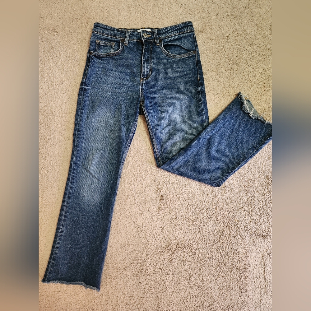 ZARA women's jeans SIZE 4
